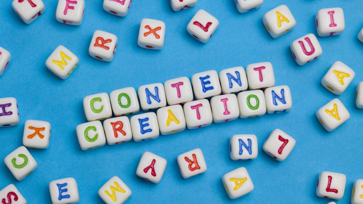 35+ AI Tools for Content Creation, Chosen by Experts