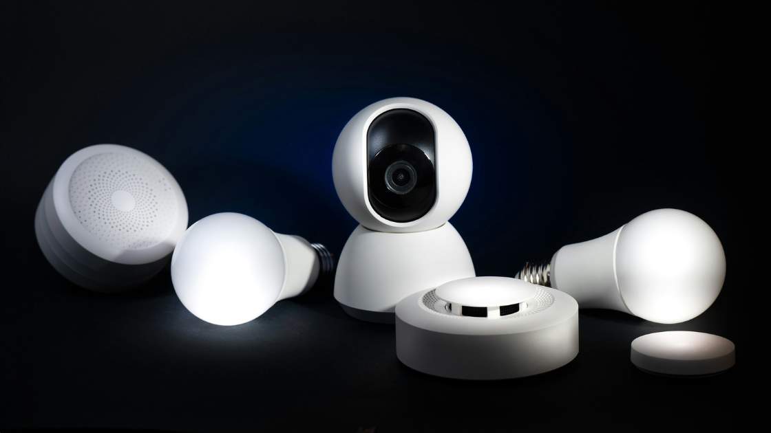 Intelligent Automation in Utilities: Benefits, Challenges, and Use Cases