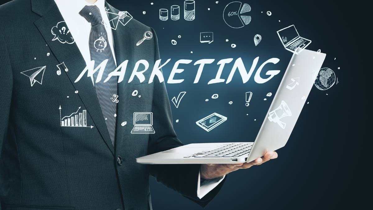 Integrated Marketing Campaign: Definition, Strategy, Examples & Best Practices